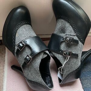 Stylish Black and Gray Women's Heels